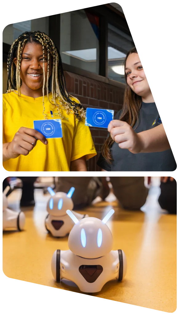 Werkschule in Munster zeigt eine Collage von 2 Bildern in einer Mosaikform. Einmal 2 Schülerinnen, die stolz ihren Ausweis der Schule in die Kamera halten, das 2. Bild zeigt einen Roboter
